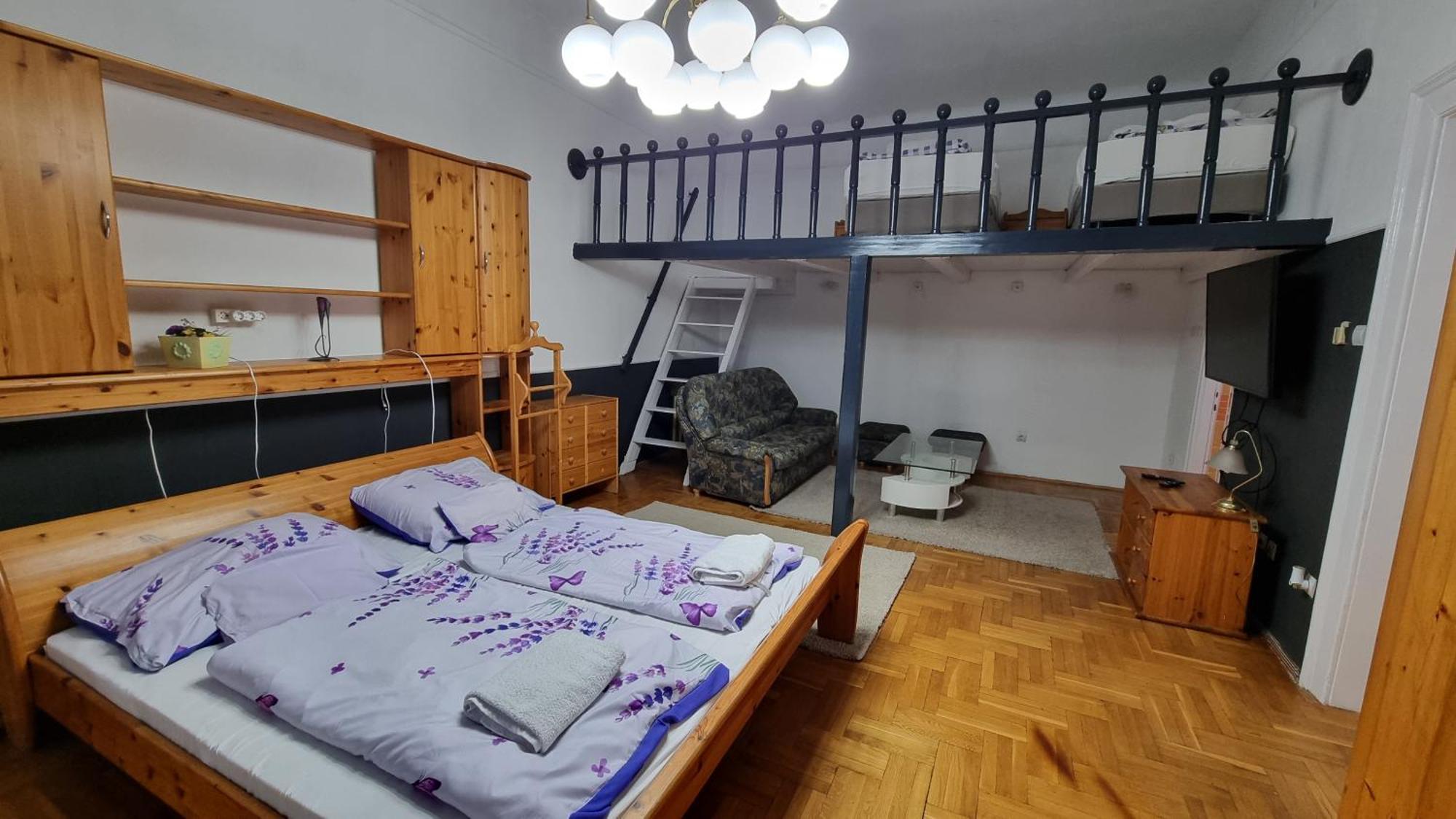 Centrum Panzio ديبريتْسين المظهر الخارجي الصورة
