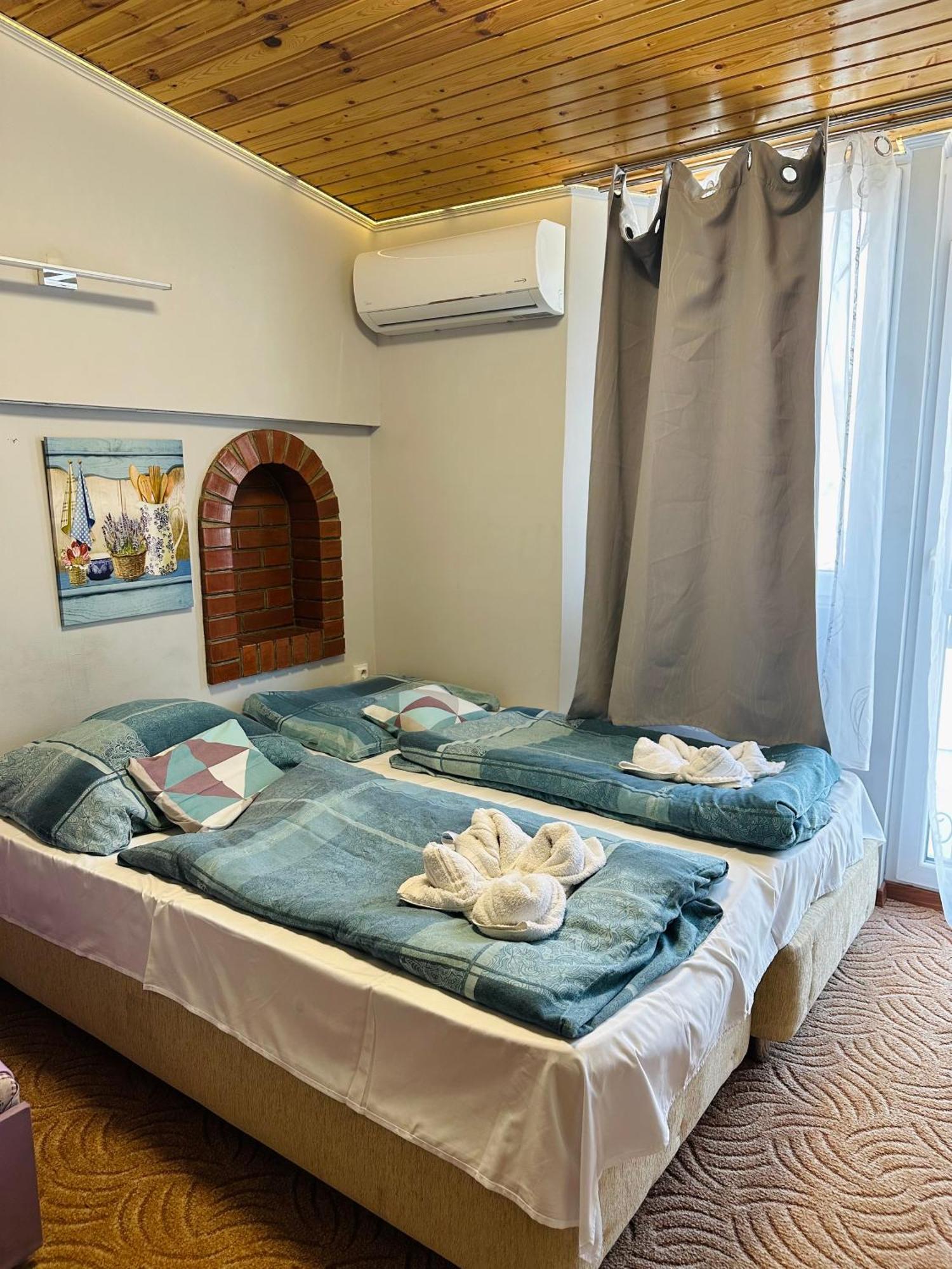Centrum Panzio ديبريتْسين المظهر الخارجي الصورة